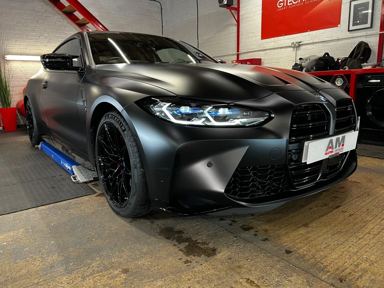 BMW M4